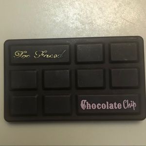 Chocolate chip too faced palette